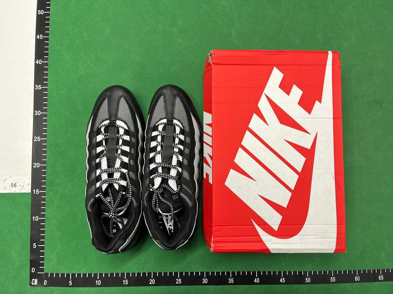 NIKE -3
