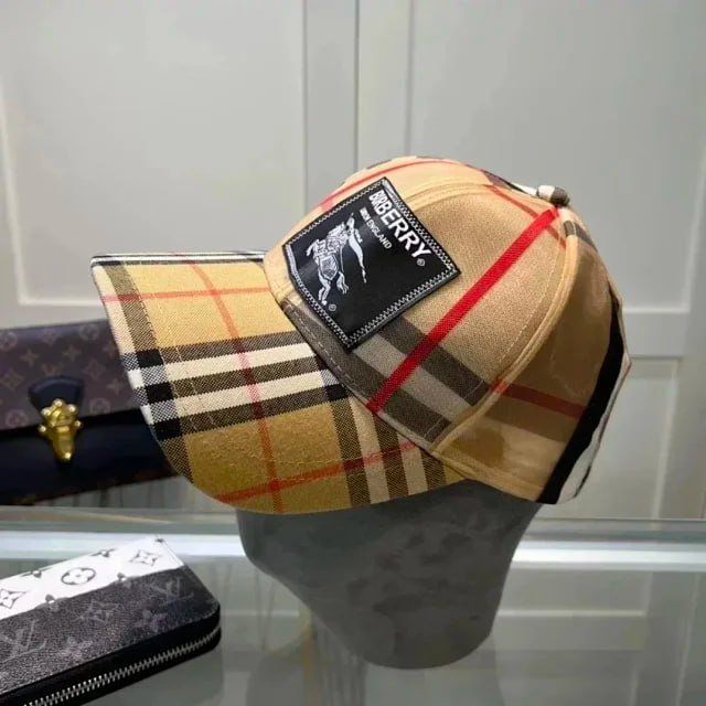 Burberry hat -3