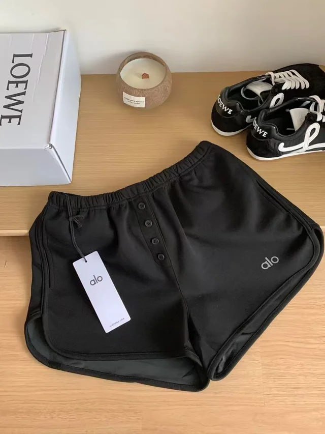 ALO shorts -2