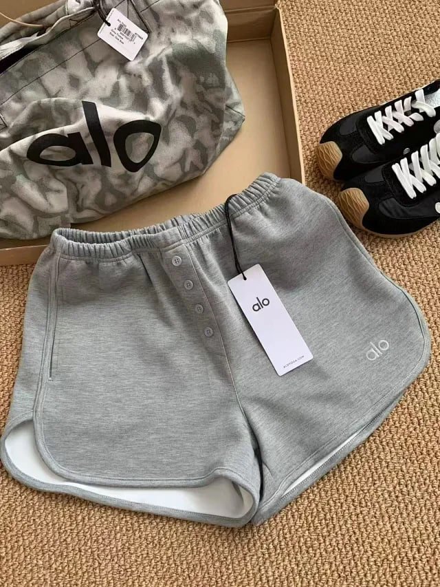  ALO shorts -3