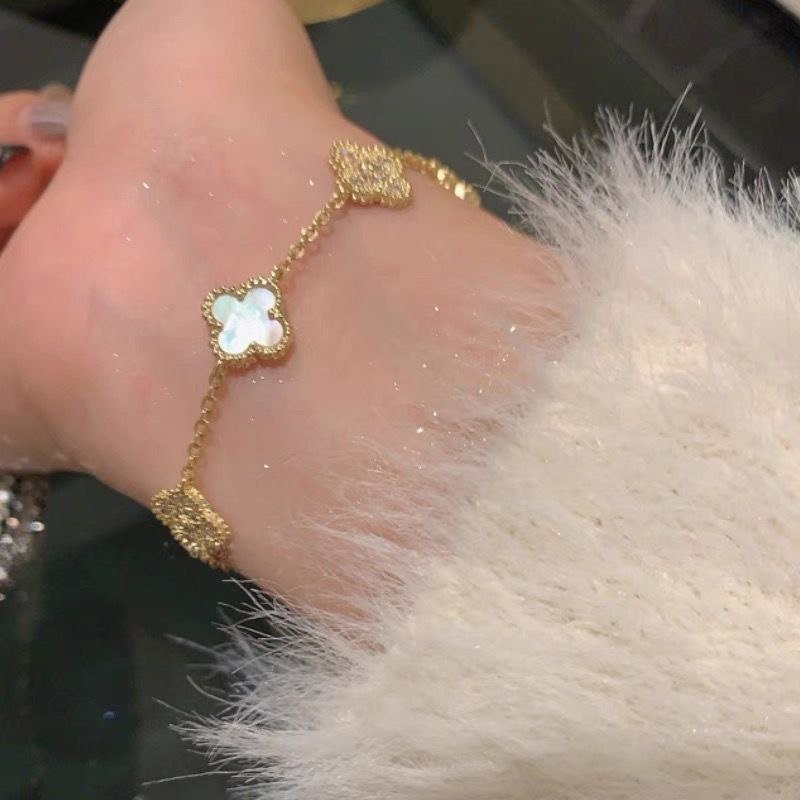 Van Cleef & Arpels bracele -2