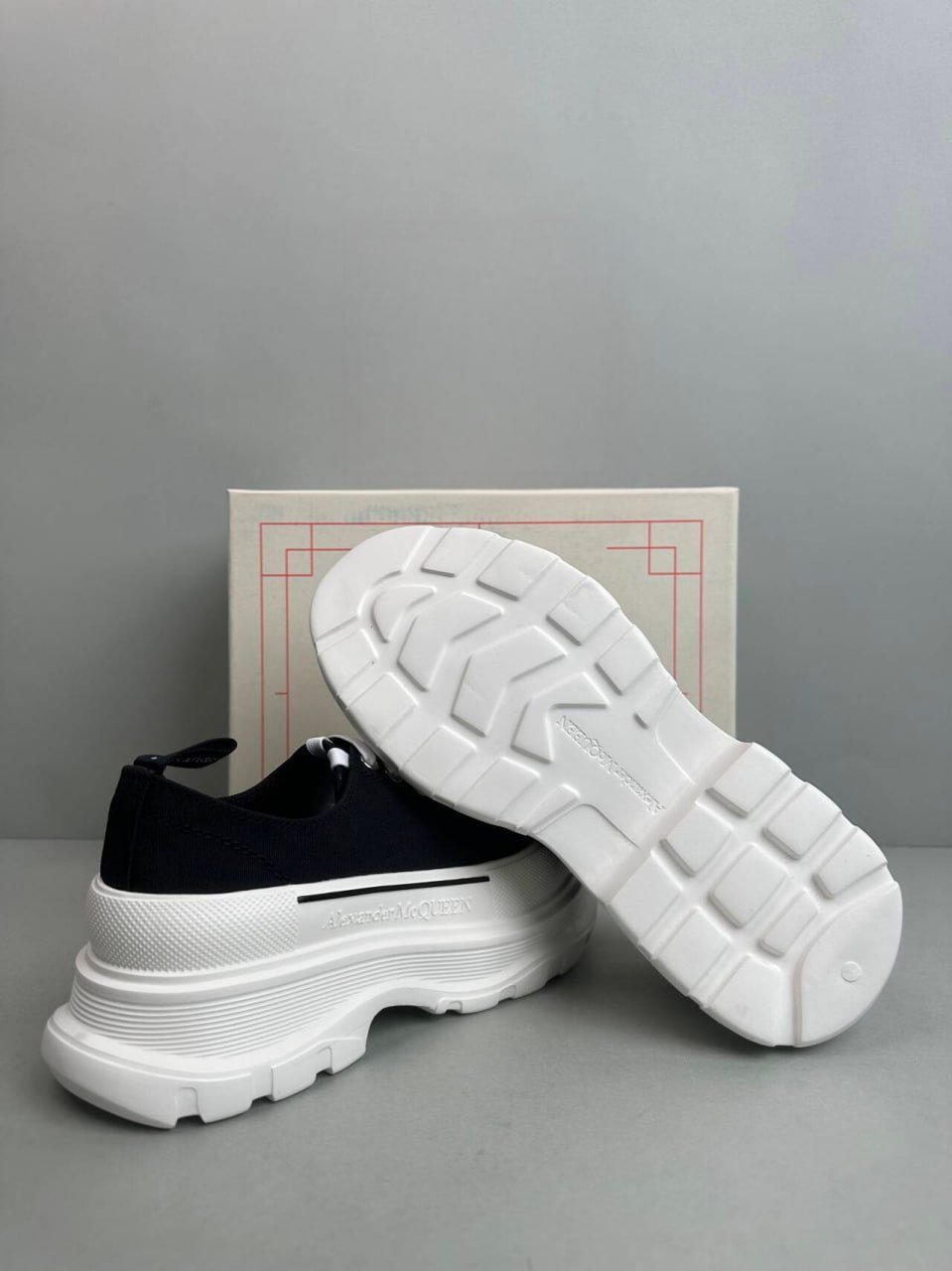 Alexander McQueen -3