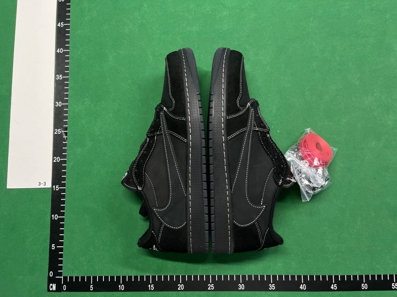 Travis Scott x Jordan 1 Low -3