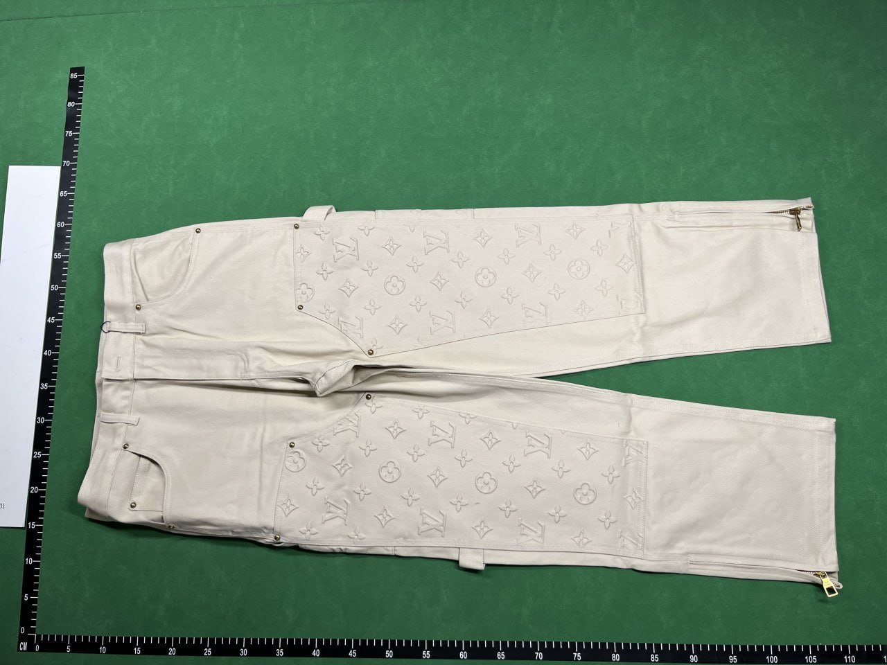 Louis Vuitton Pants -3