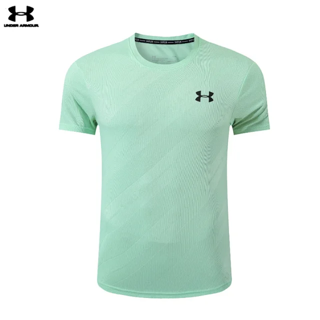 Under Armour T-shirt