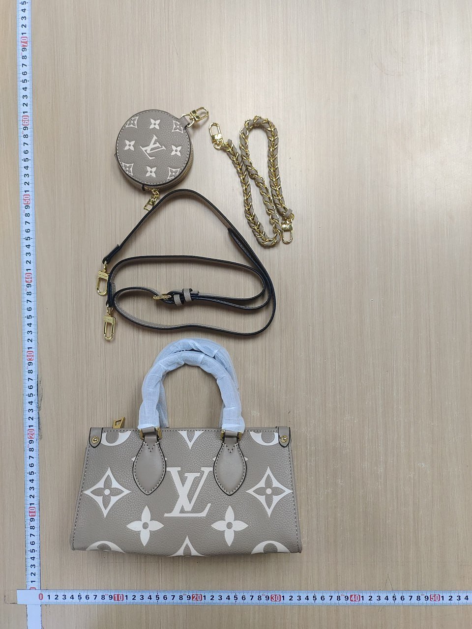 LV Bag -4